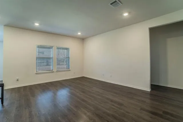 $325,000 | 3929 Dickinson Avenue, Aubrey, TX 76227