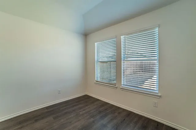 $325,000 | 3929 Dickinson Avenue, Aubrey, TX 76227