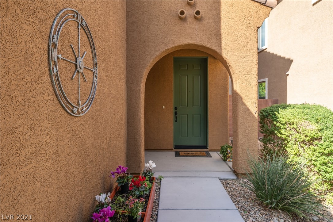 10941 Great Sioux Road Las Vegas, NV 89179 - Photo 2 of 25