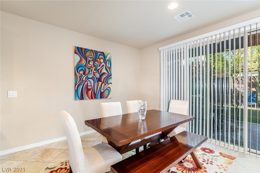 10941 Great Sioux Road Las Vegas, NV 89179 - Photo 7 of 25
