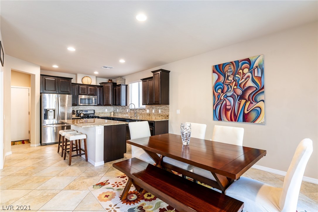 10941 Great Sioux Road Las Vegas, NV 89179 - Photo 8 of 25