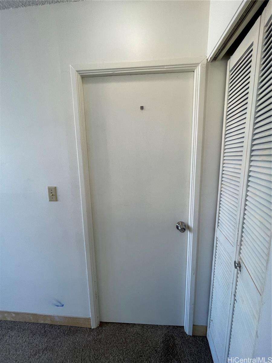 1624 Dole Street, Unit 804 Honolulu, HI 96822 - Photo 6 of 8 a view of closet
