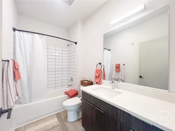 $1,800 | 240 Martha Drive, Unit 140, Athens, GA 30606