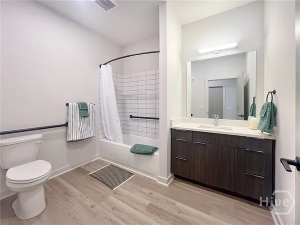 $1,800 | 240 Martha Drive, Unit 140, Athens, GA 30606