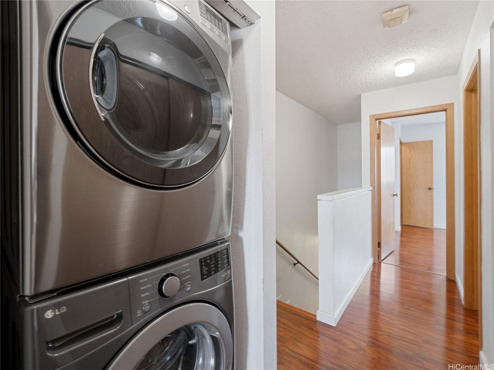 98-941 Moanalua Road, Unit 403 Aiea, HI 96701 - Photo 7 of 19 wooden floor in an empty room