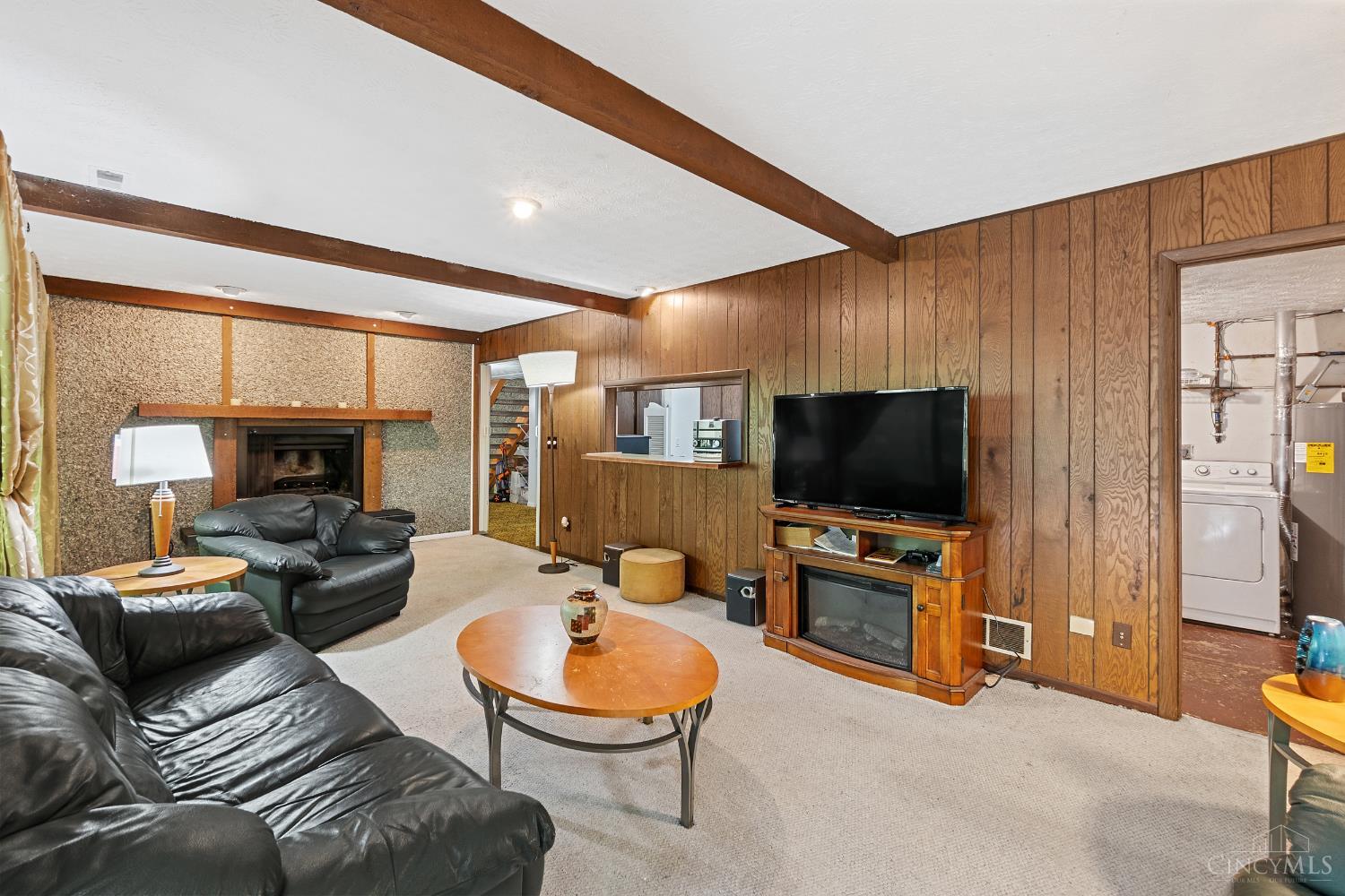 511 West Galbraith Road Cincinnati, OH 45215 - Photo 20 of 36