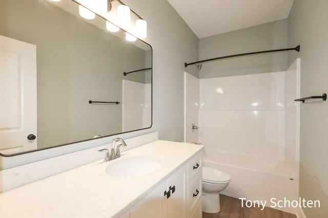 $512,500 | 5151 Blendon Mdw Circle, Unit 29, Hudsonville, MI 49426