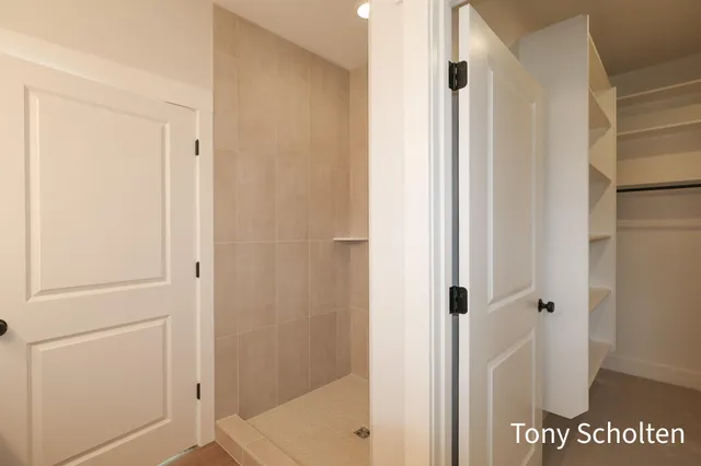 $512,500 | 5151 Blendon Mdw Circle, Unit 29, Hudsonville, MI 49426