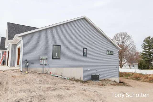 $512,500 | 5151 Blendon Mdw Circle, Unit 29, Hudsonville, MI 49426