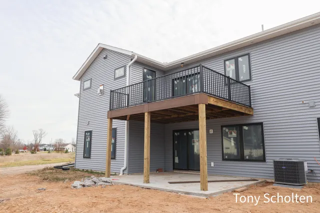 $512,500 | 5151 Blendon Mdw Circle, Unit 29, Hudsonville, MI 49426