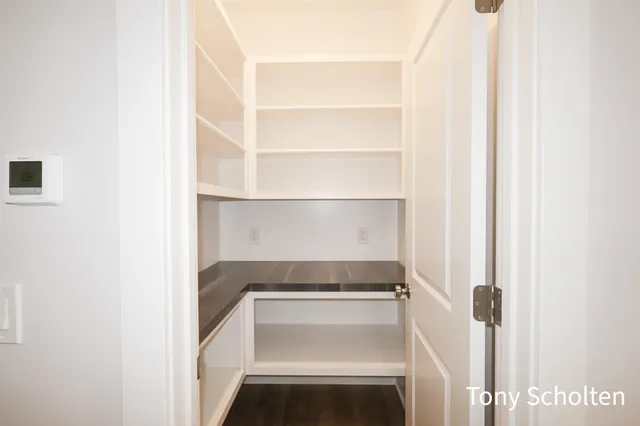 $512,500 | 5151 Blendon Mdw Circle, Unit 29, Hudsonville, MI 49426