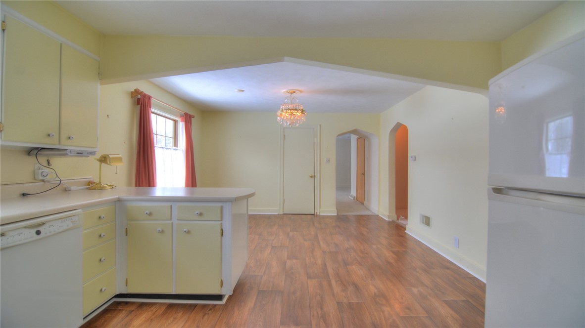 41 Lombardy Drive Decatur, IL 62521 - Photo 6 of 25 Gallery Image 6