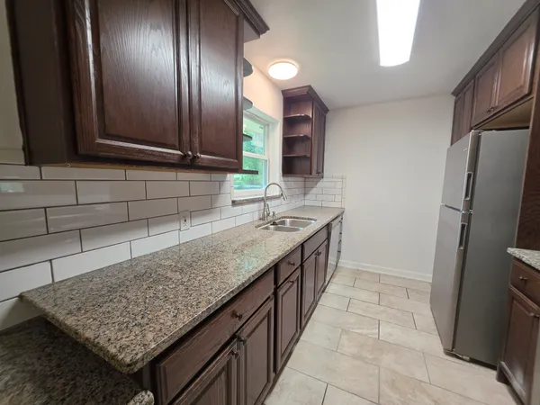 $1,850 | 3907 Grapevine Street, Houston, TX 77045