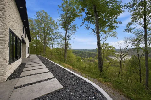 $1,300,000 | 668 Seaton Drive, Smithville, TN 37166