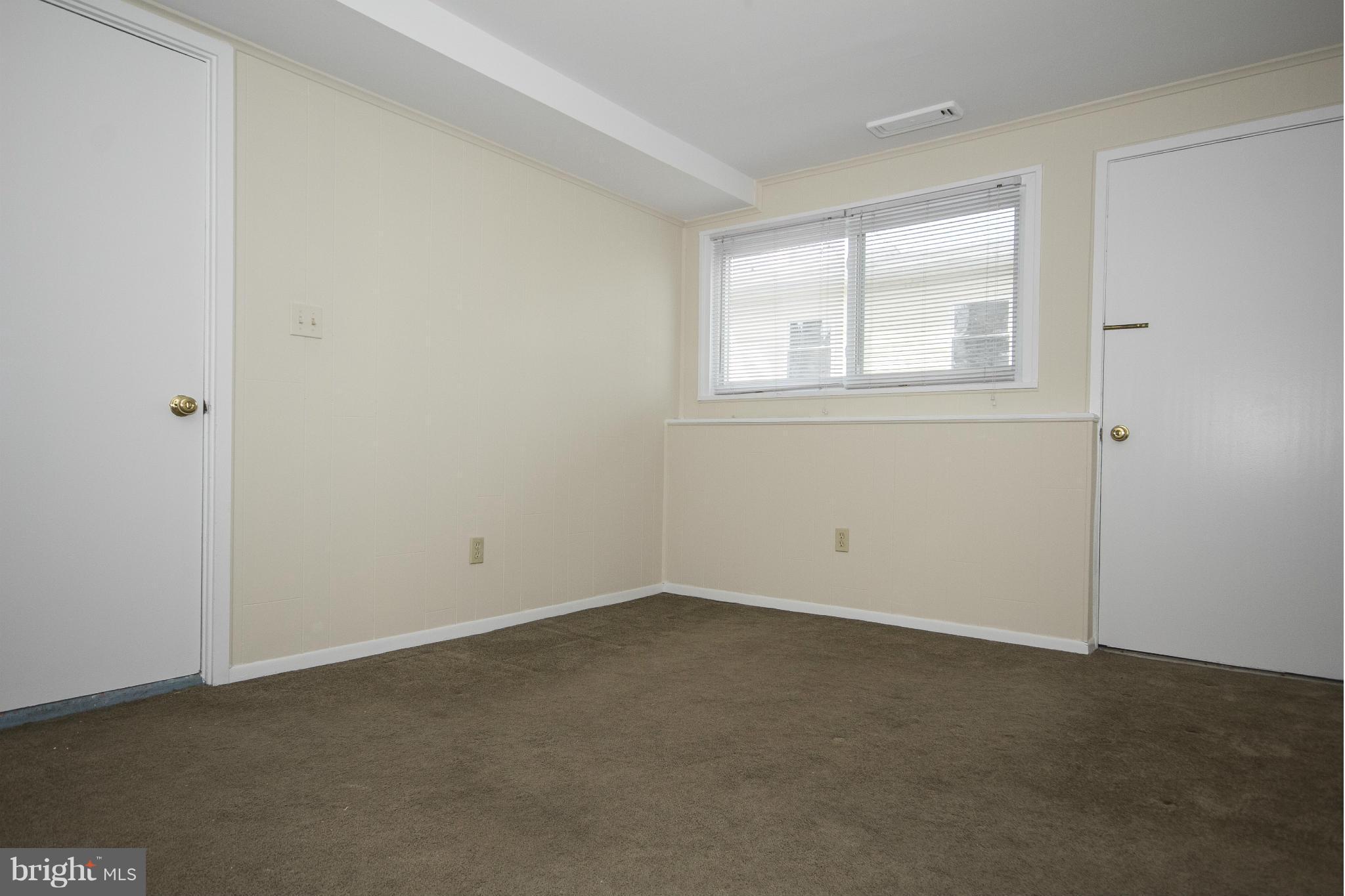 2608 Kings Ridge Road Baltimore, MD 21234 - Photo 17 of 23 Family Room w/Walkout to Backyard