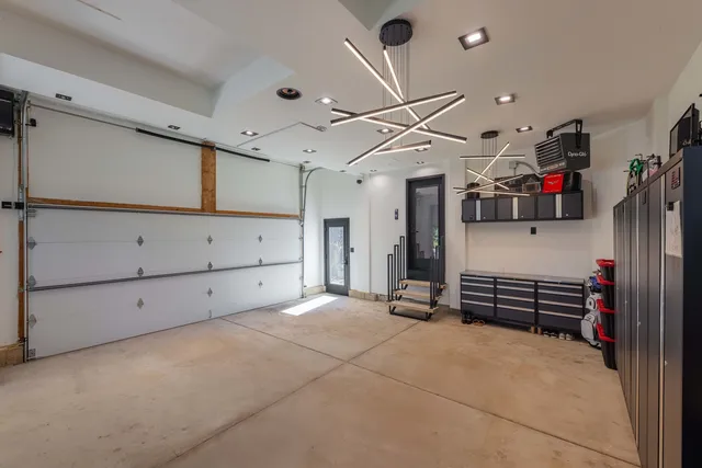 $2,195,000 | 37W993 Heritage Oaks Drive, St. Charles, IL 60175