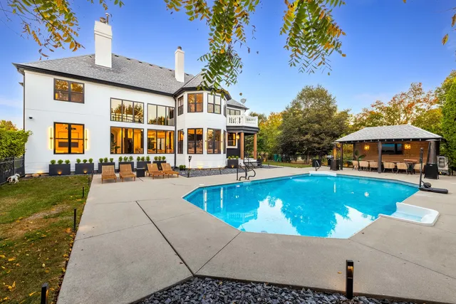 $2,195,000 | 37W993 Heritage Oaks Drive, St. Charles, IL 60175