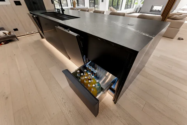 $2,195,000 | 37W993 Heritage Oaks Drive, St. Charles, IL 60175