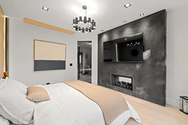 $2,195,000 | 37W993 Heritage Oaks Drive, St. Charles, IL 60175