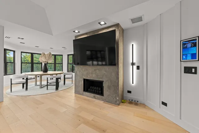 $2,195,000 | 37W993 Heritage Oaks Drive, St. Charles, IL 60175