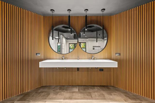 $2,195,000 | 37W993 Heritage Oaks Drive, St. Charles, IL 60175