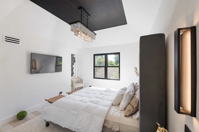 $2,195,000 | 37W993 Heritage Oaks Drive, St. Charles, IL 60175