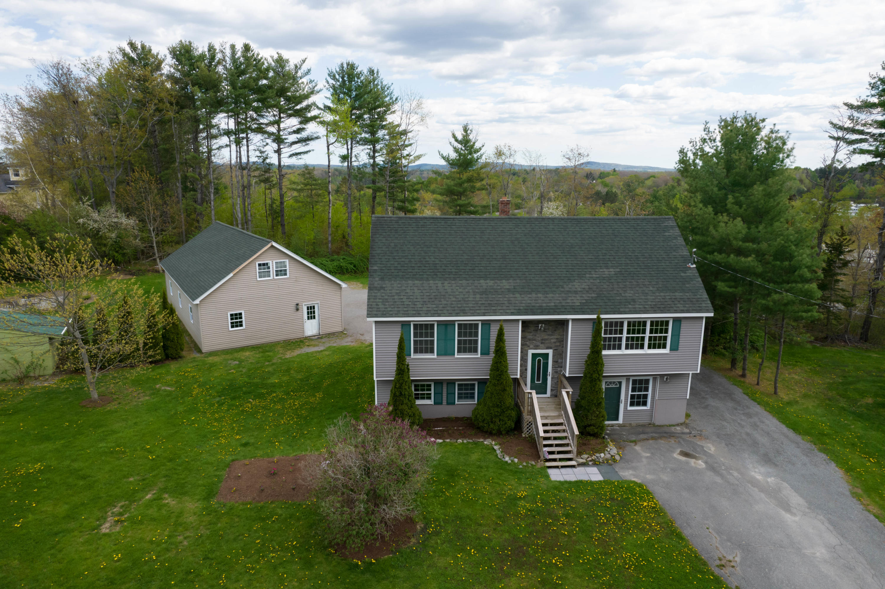 15 Ridgeview Lane Bangor, ME 04401 - Photo 5 of 44 3MackenzieNicolePhotography-80
