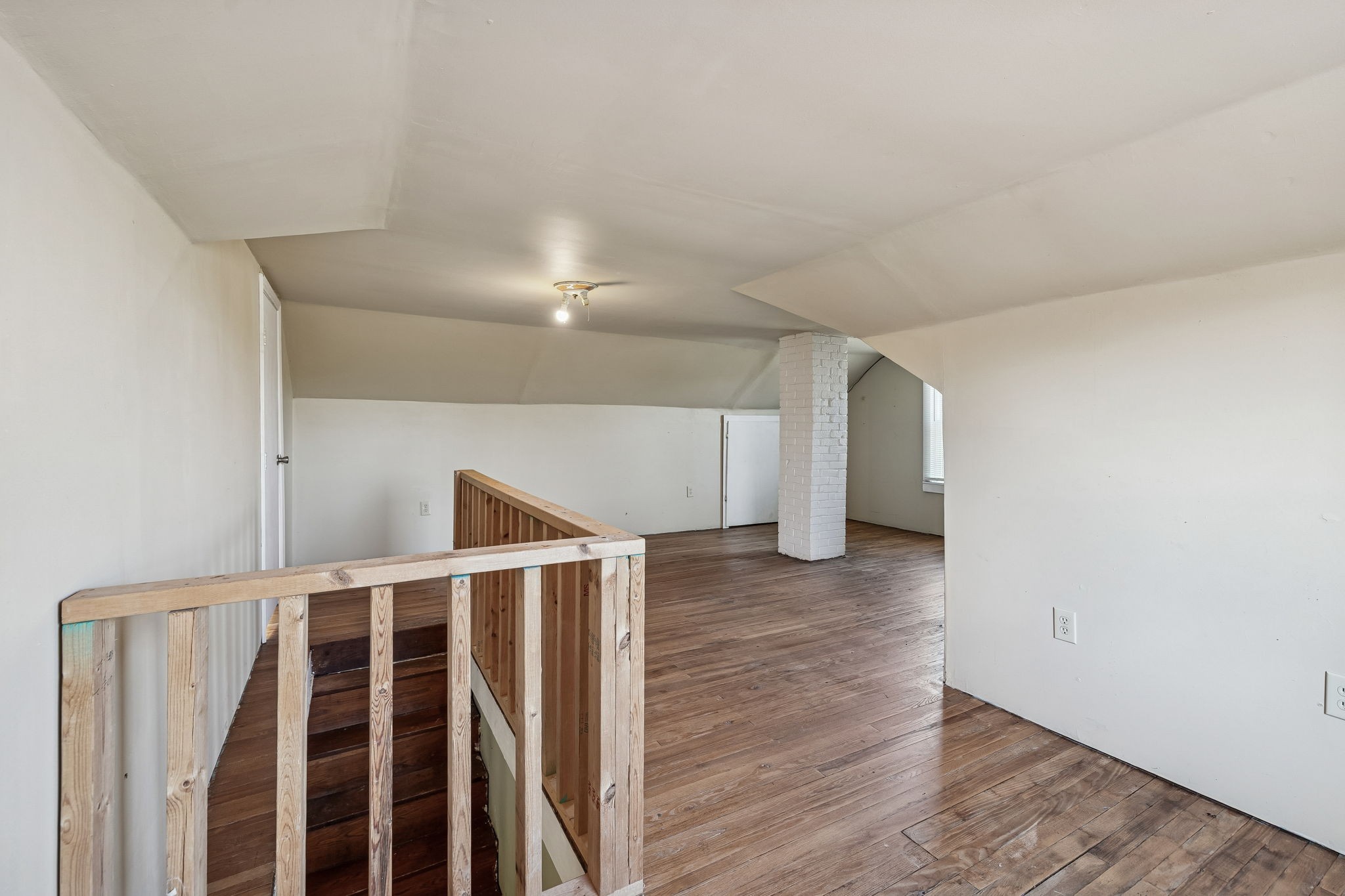2554 Bakerton Road Red Boiling Springs, TN 37150 - Photo 34 of 46 a view of entryway with wooden floor