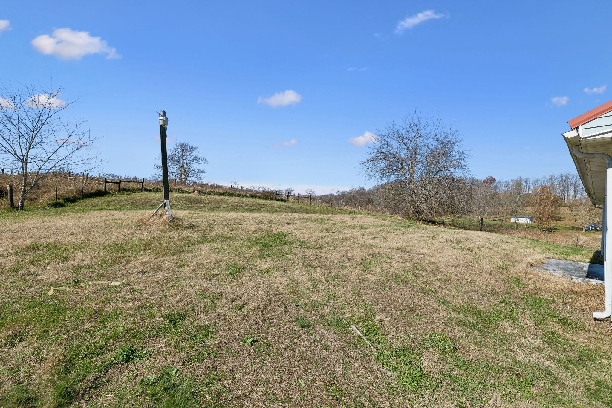 2554 Bakerton Road Red Boiling Springs, TN 37150 - Photo 46 of 46 a view of a yard with a house