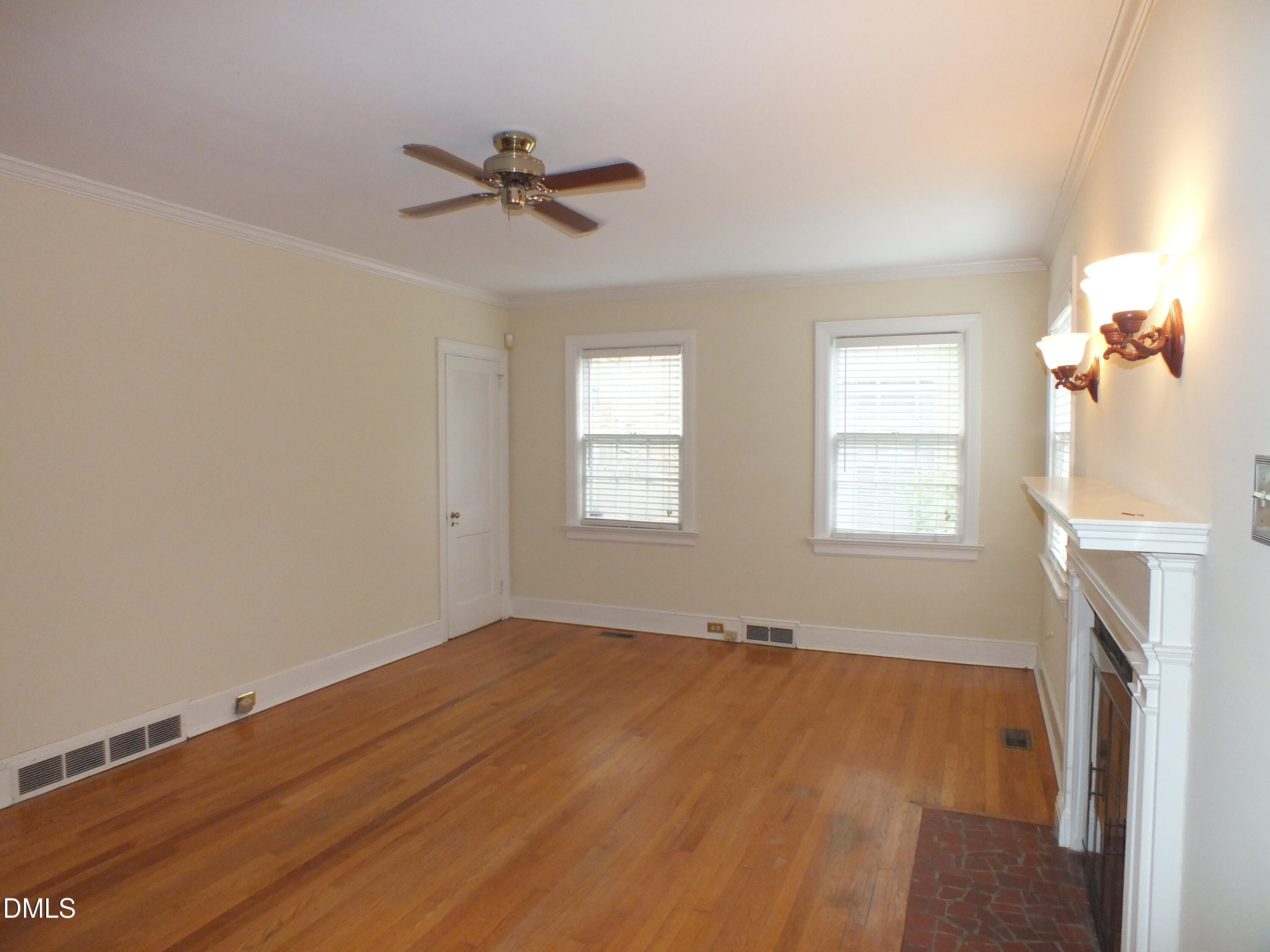 1919 Alexander Road Raleigh, NC 27608 - Photo 3 of 22 DSCF2797
