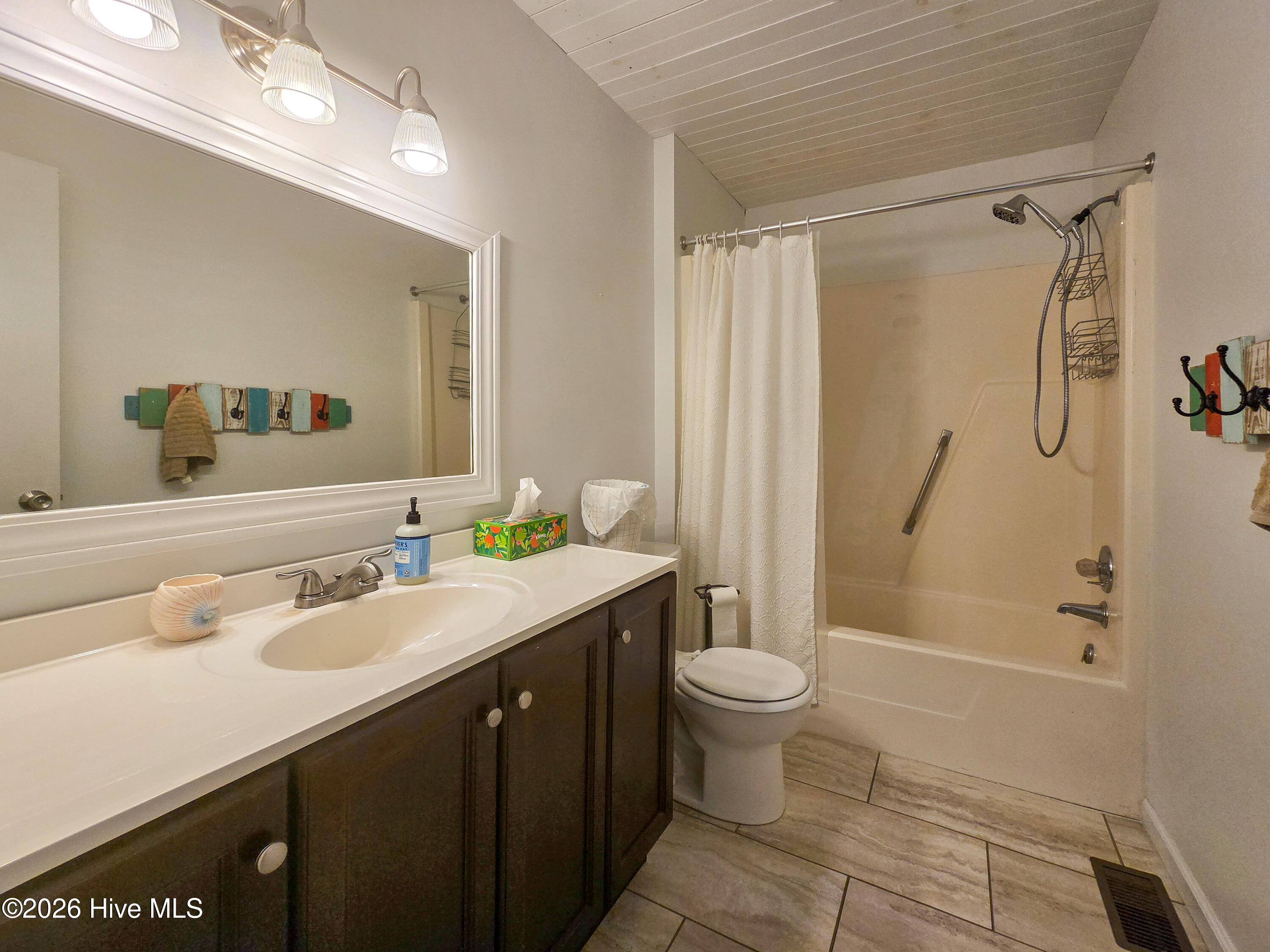 809 Sandy Ridge Road Tyner, NC 27980 - Photo 14 of 36 Hall Bathroom