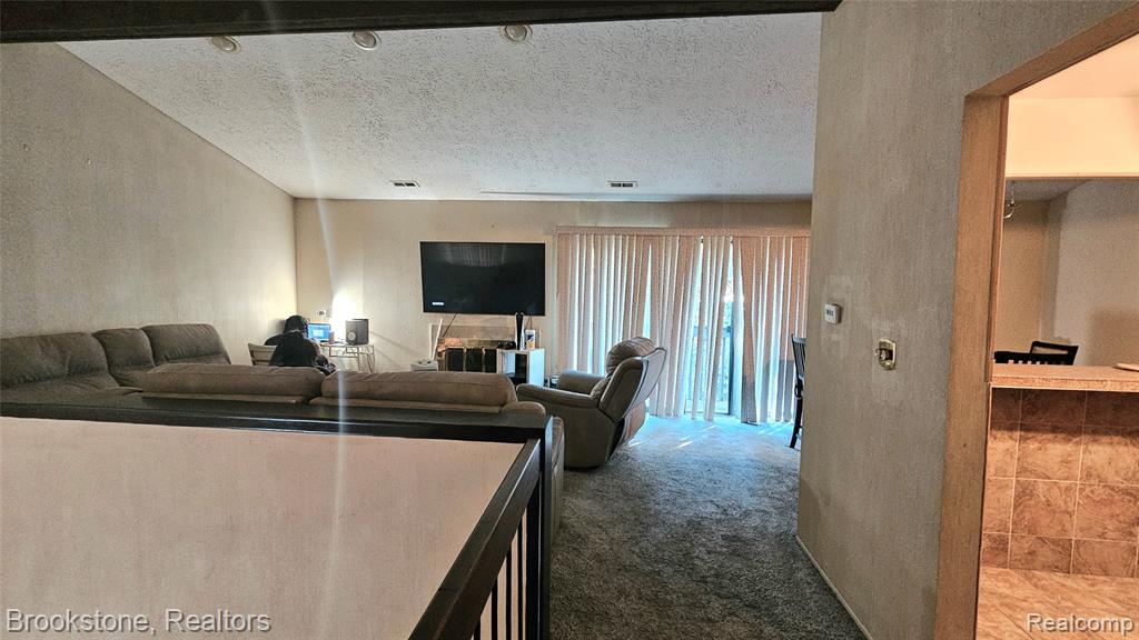24153 Evergreen Road Southfield, MI 48075 - Photo 23 of 34