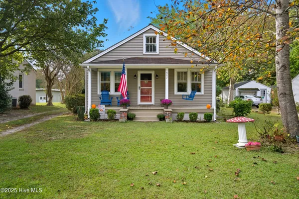 $215,000 | 907 West Queen Street, Edenton, NC 27932
