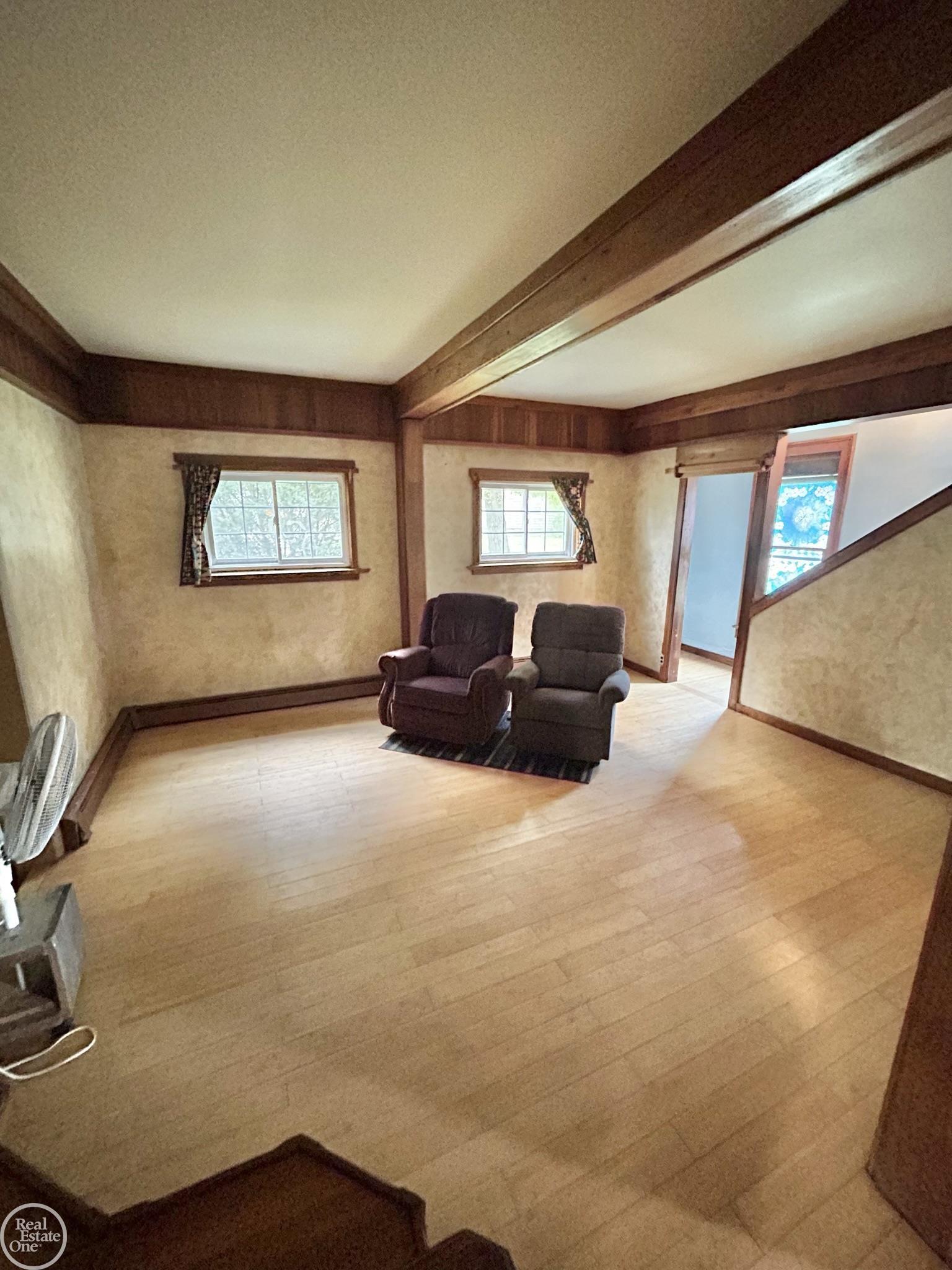 1839 Riverside Drive Port Huron, MI 48060 - Photo 14 of 31 50135537-5D8E0739-81DA-43C3-A181-7F8009561E9F.JPG