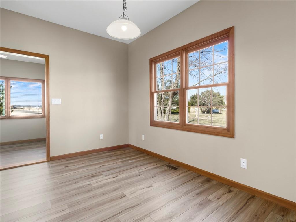 11150 East Base Road Columbus, IN 47203 - Photo 17 of 60