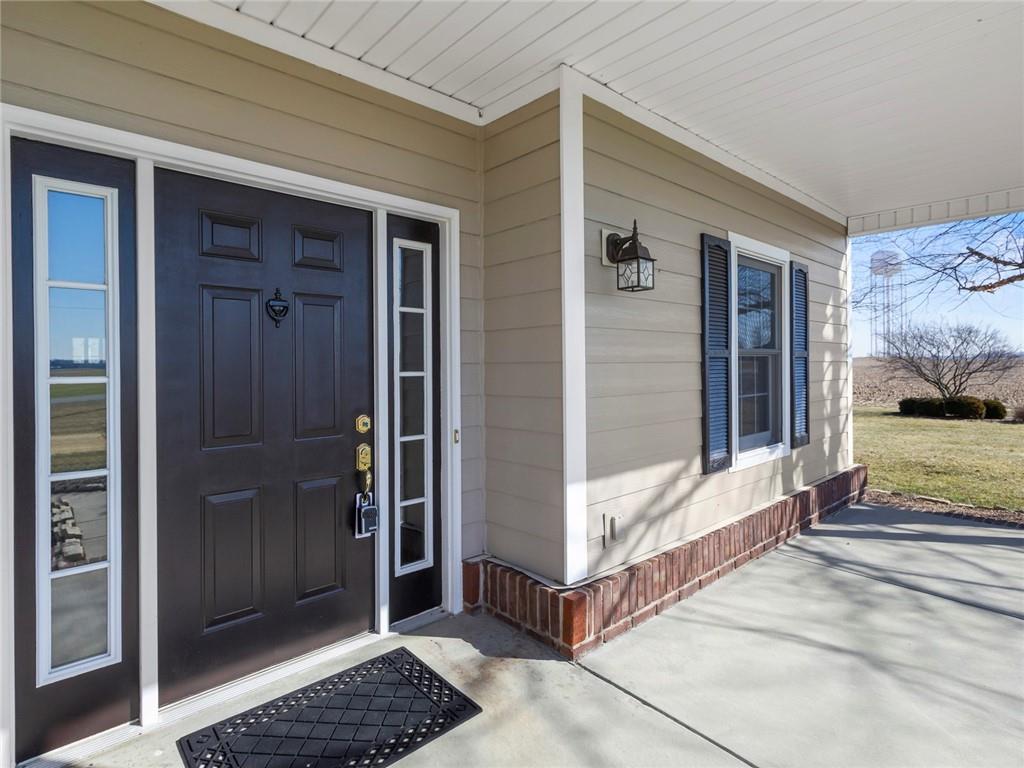 11150 East Base Road Columbus, IN 47203 - Photo 5 of 60