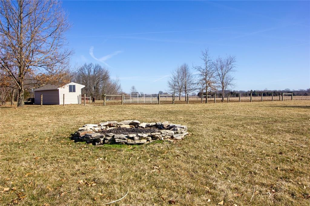 11150 East Base Road Columbus, IN 47203 - Photo 52 of 60
