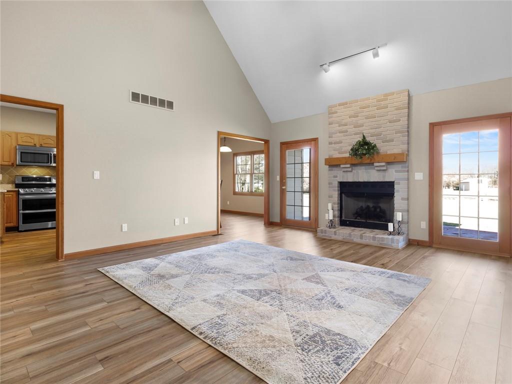 11150 East Base Road Columbus, IN 47203 - Photo 8 of 60