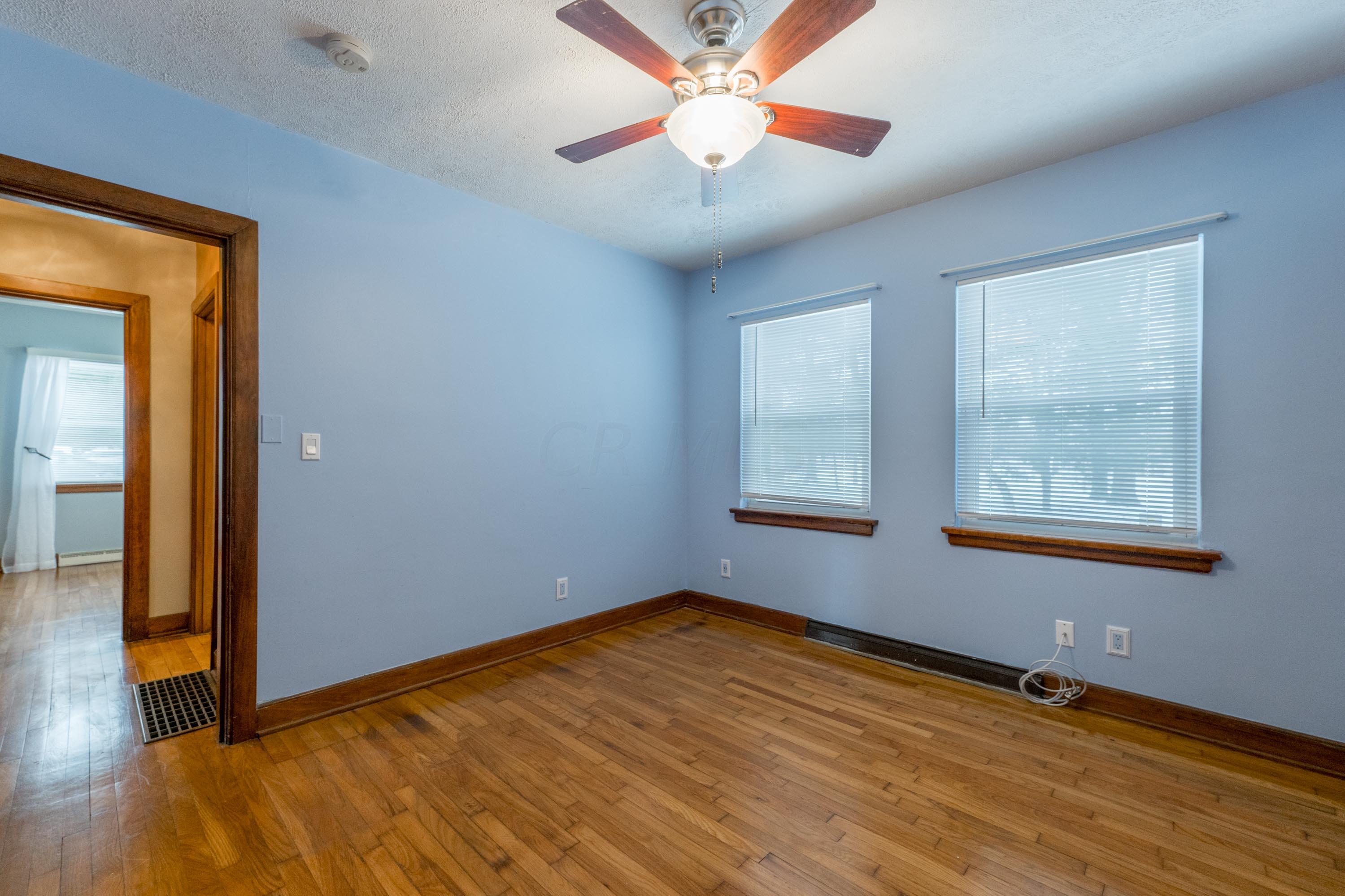 3244 Fishinger Road Columbus, OH 43221 - Photo 32 of 71 039P1543252