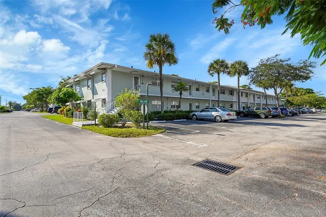 $125,000 | 2340 Southwest 22nd Avenue, Unit 303, Delray Beach, FL 33445