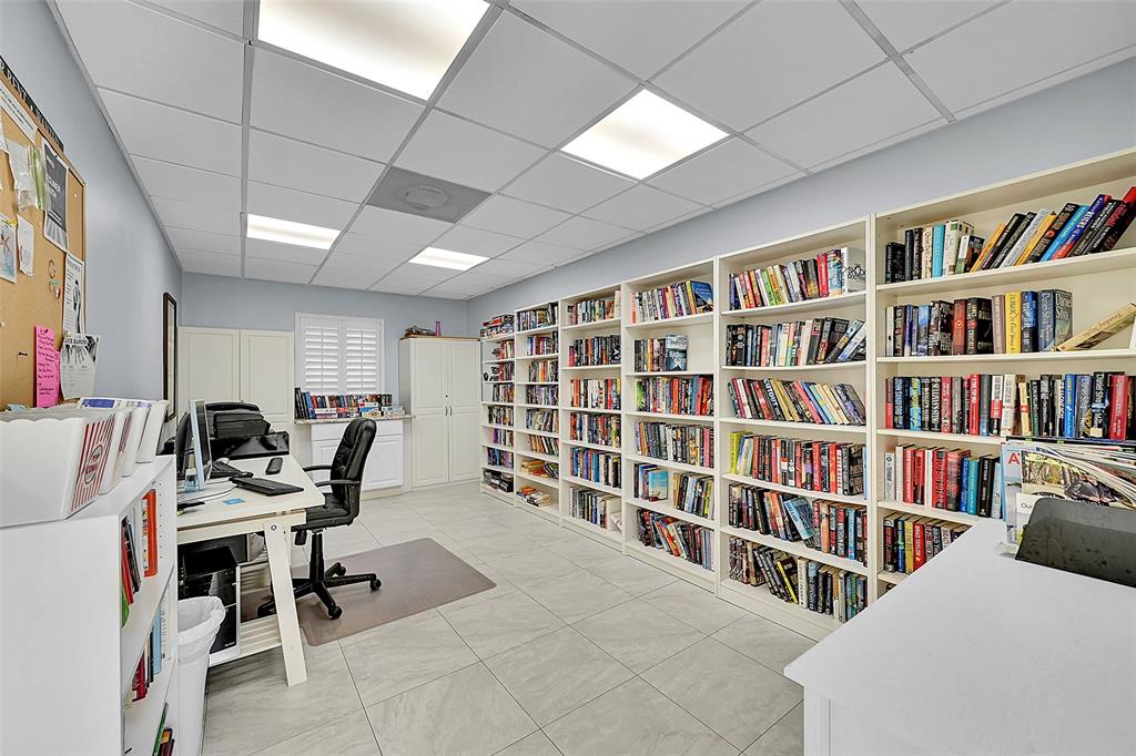 2340 Southwest 22nd Avenue, Unit 303 Delray Beach, FL 33445 - Photo 34 of 68