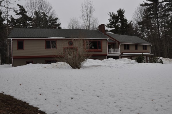 204 Fitchburg Road Townsend, MA 01469 - Photo 26 of 29 a front view of a house with a yard