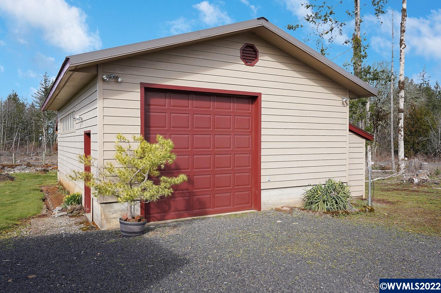 44400 West McCully Mountain Road Lyons, OR 97358 - Photo 38 of 42 Gallery Image 38