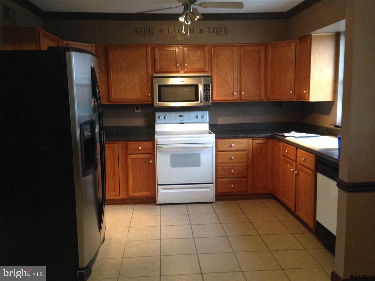 4245 Beaumont Road Dover, PA 17315 - Photo 5 of 22 Gallery Image 5