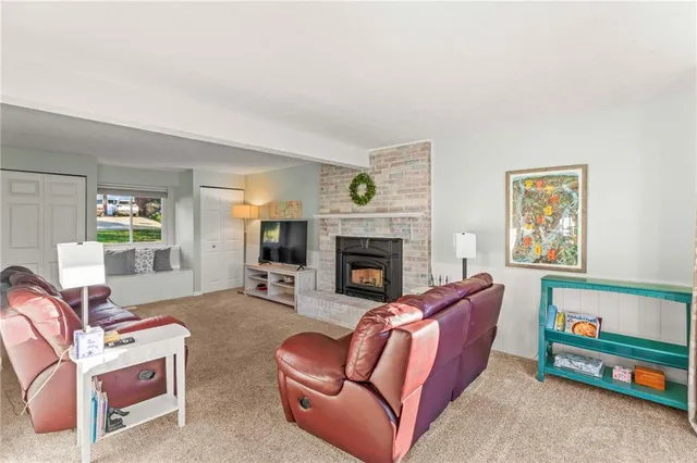 $525,000 | 1256 Manor Drive, Pittsburgh, PA 15241