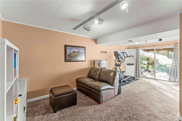 $525,000 | 1256 Manor Drive, Pittsburgh, PA 15241