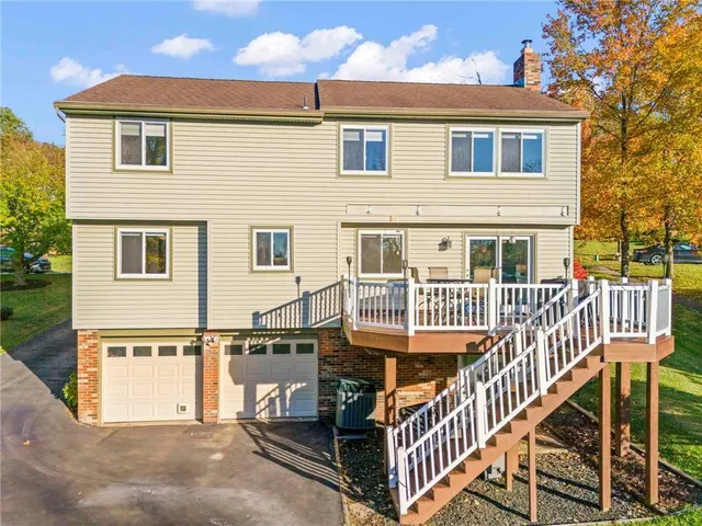 $525,000 | 1256 Manor Drive, Pittsburgh, PA 15241