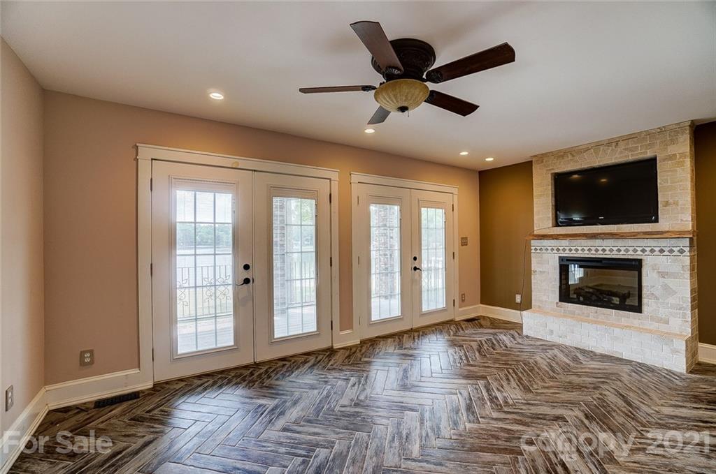 1885 Voyager Road York, SC 29745 - Photo 13 of 38 Gallery Image 13