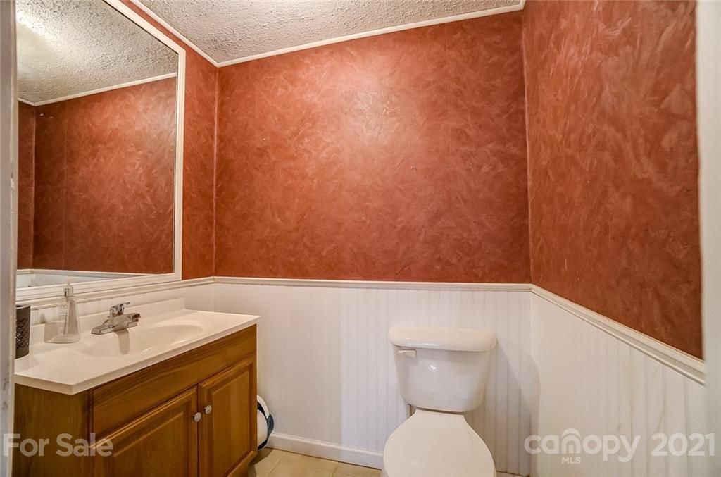 1885 Voyager Road York, SC 29745 - Photo 19 of 38 Gallery Image 19