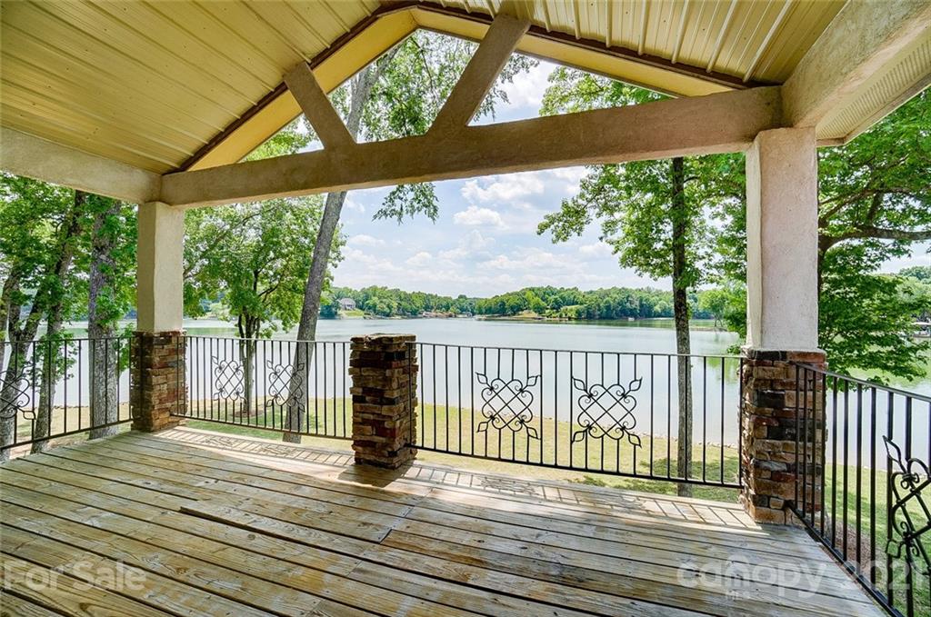 1885 Voyager Road York, SC 29745 - Photo 21 of 38 Gallery Image 21